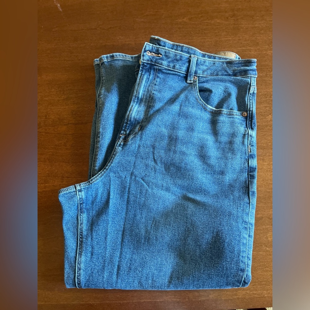 American Eagle Mom Jeans